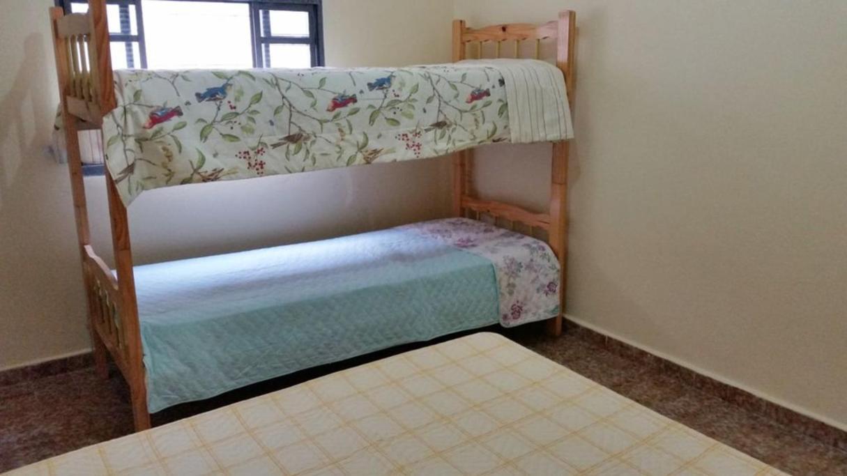 Confortavel Casa Com Piscina E Churrasqueira A 100m Da *