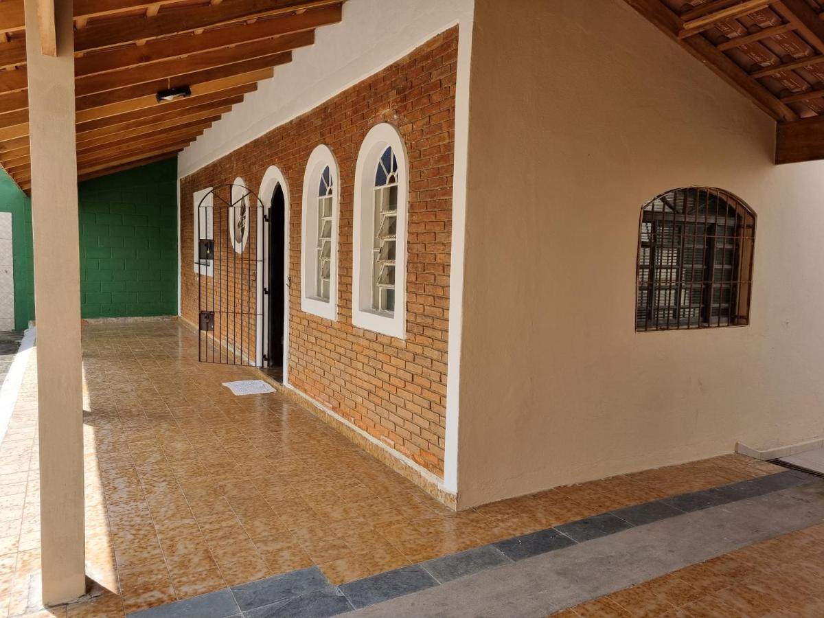Confortavel Casa Com Piscina E Churrasqueira A 100m Da * Caraguatatuba