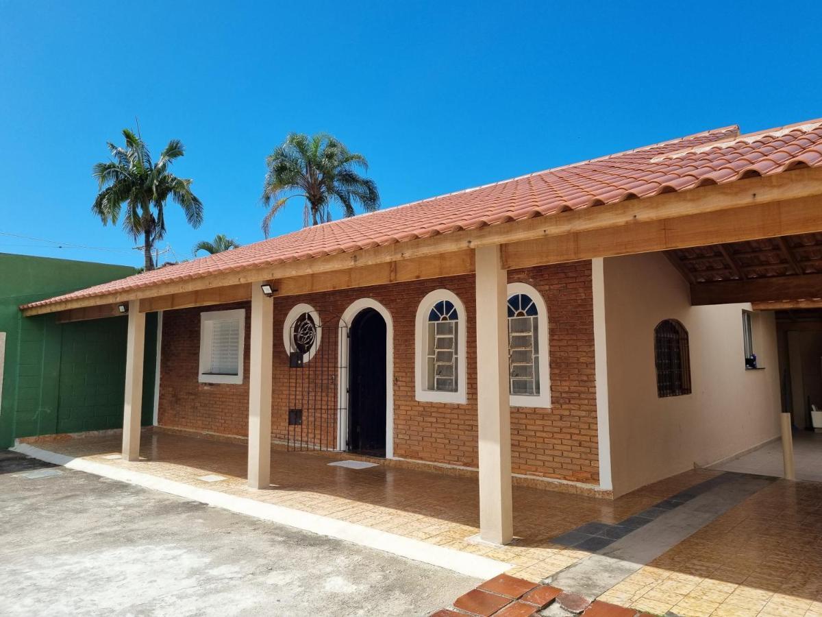 Confortavel Casa Com Piscina E Churrasqueira A 100m Da Holiday home Caraguatatuba