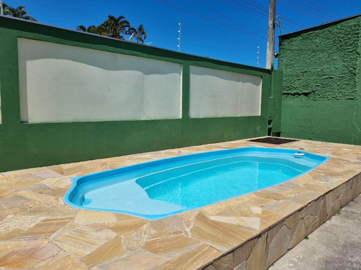 Confortavel Casa Com Piscina E Churrasqueira A 100m Da Holiday home *
