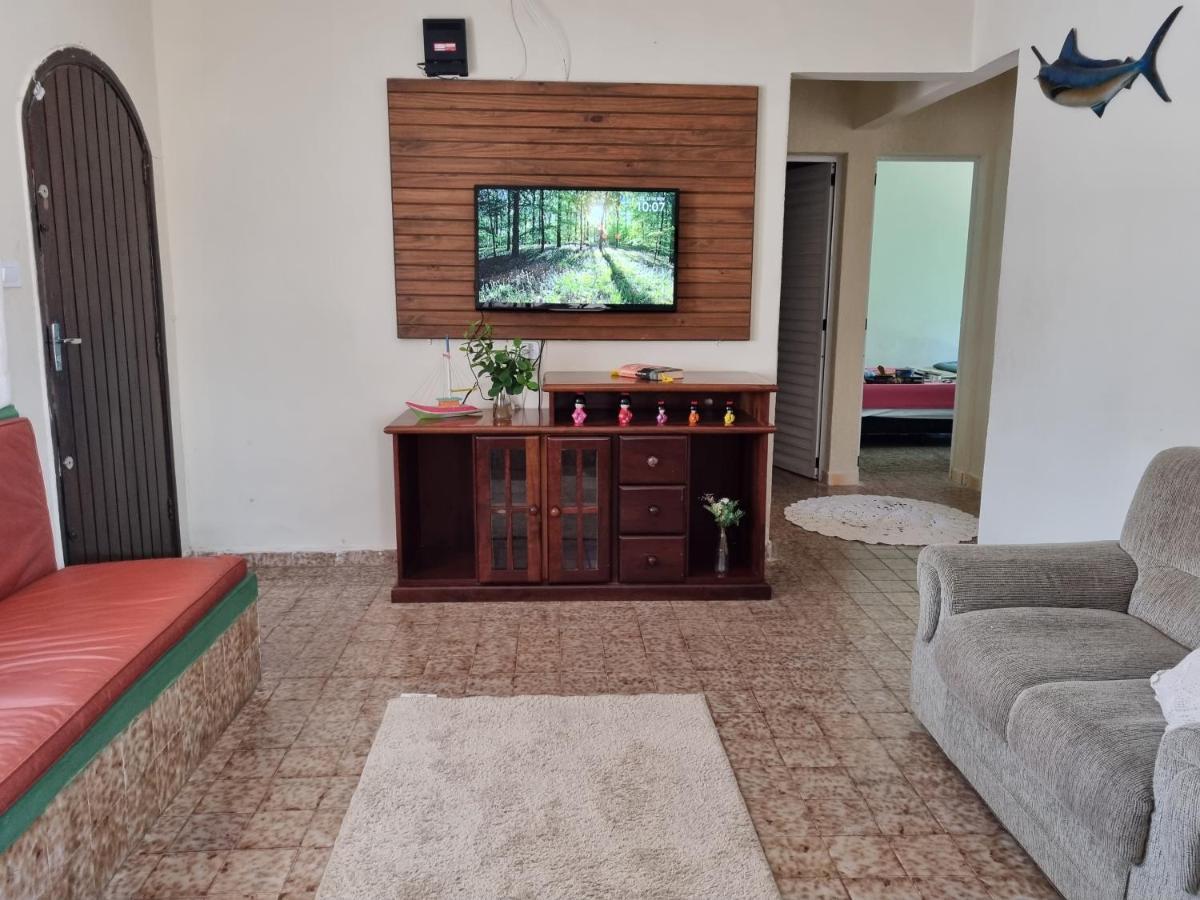 Confortavel Casa Com Piscina E Churrasqueira A 100m Da Holiday home