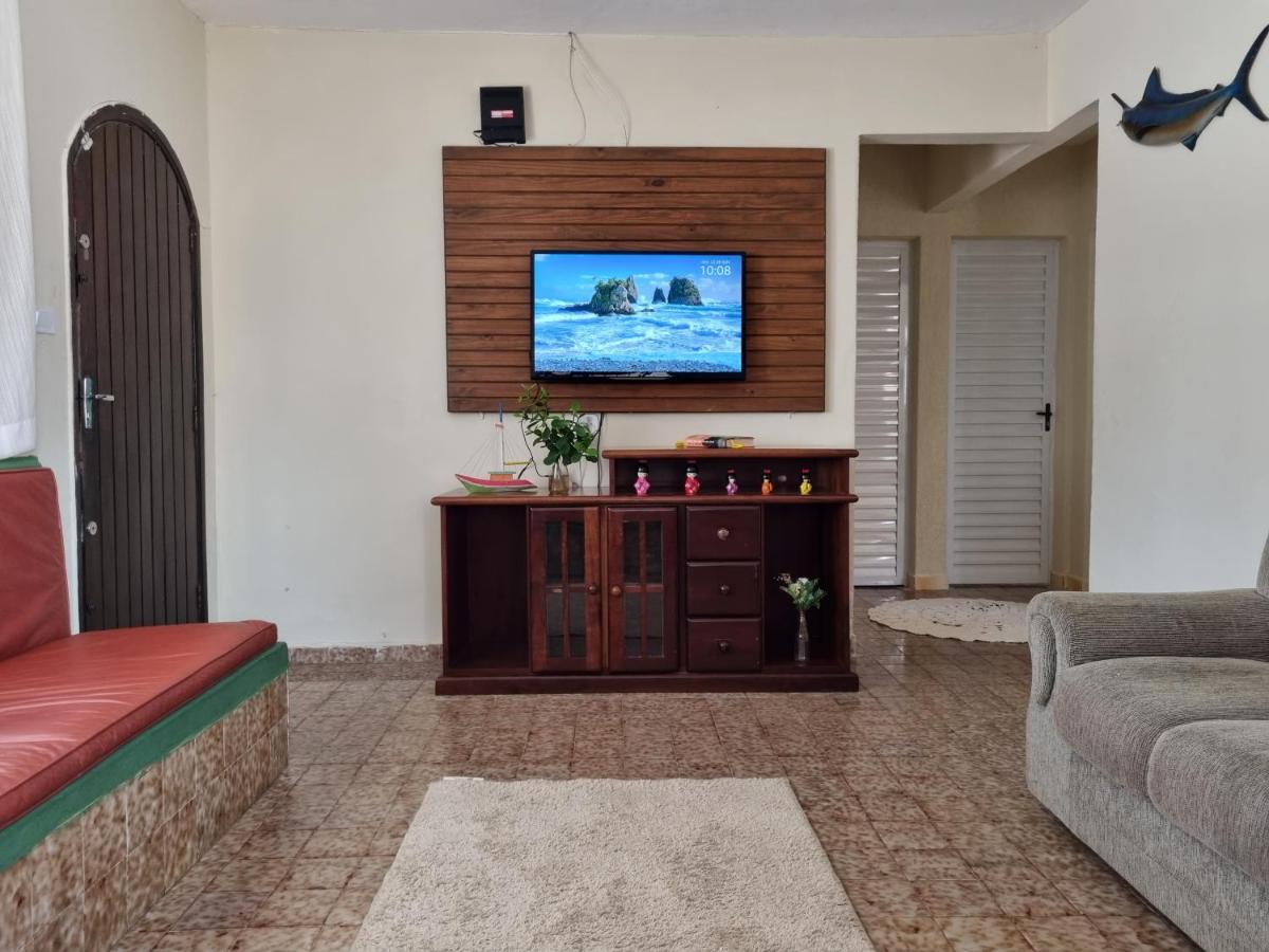 Confortavel Casa Com Piscina E Churrasqueira A 100m Da Holiday home *
