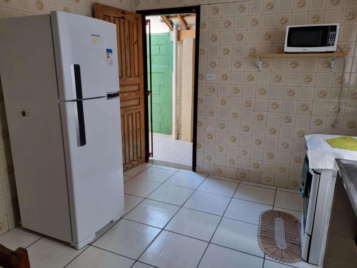 Confortavel Casa Com Piscina E Churrasqueira A 100m Da